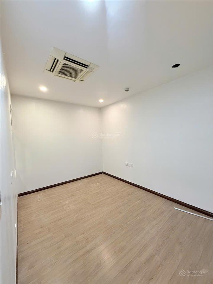 Bán cắt lỗ căn 70m2 chỉ 5 tỷ tòa b chung cư hòa bình green 505 minh khai  rẻ hơn thị trường 1 tỷ