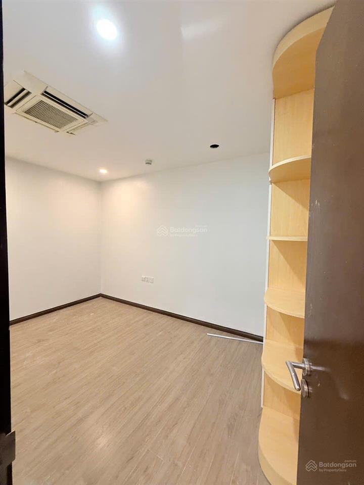 Bán cắt lỗ căn 70m2 chỉ 5 tỷ tòa b chung cư hòa bình green 505 minh khai  rẻ hơn thị trường 1 tỷ