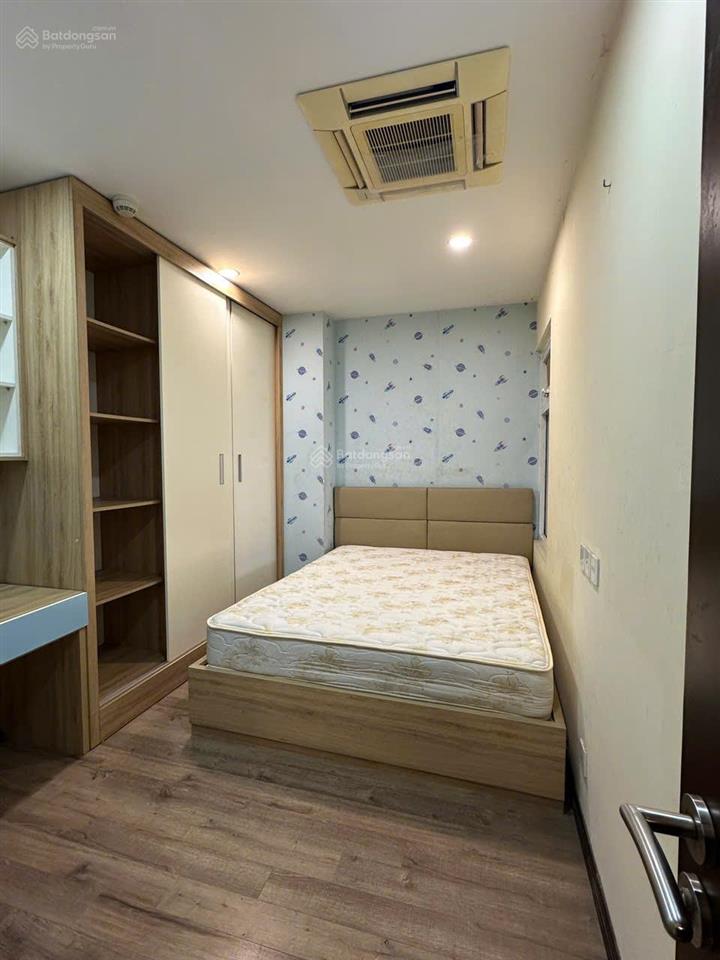 Cắt lỗ chỉ 4,9 tỷ căn 2pn, 70m2 tòa b chung cư hòa bình green 505 minh khai rẻ hơn thị trường 1 tỷ