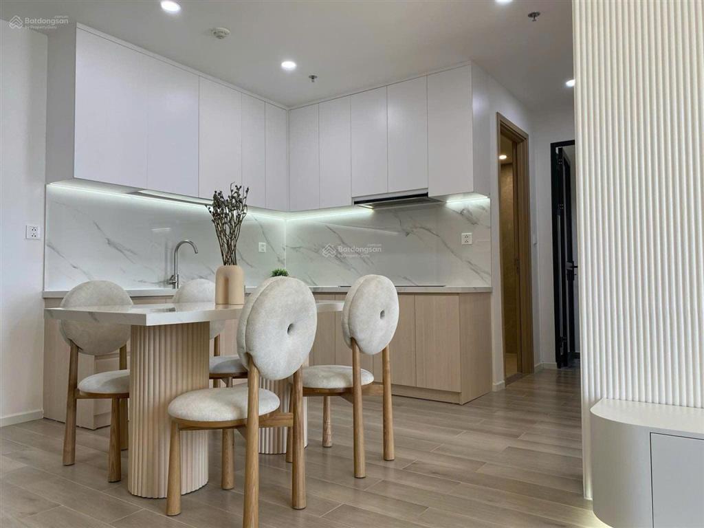 Cho thuê hộ 2pn lumiere boulevard chỉ từ 8.5tr/tháng, bao phí quản lý.