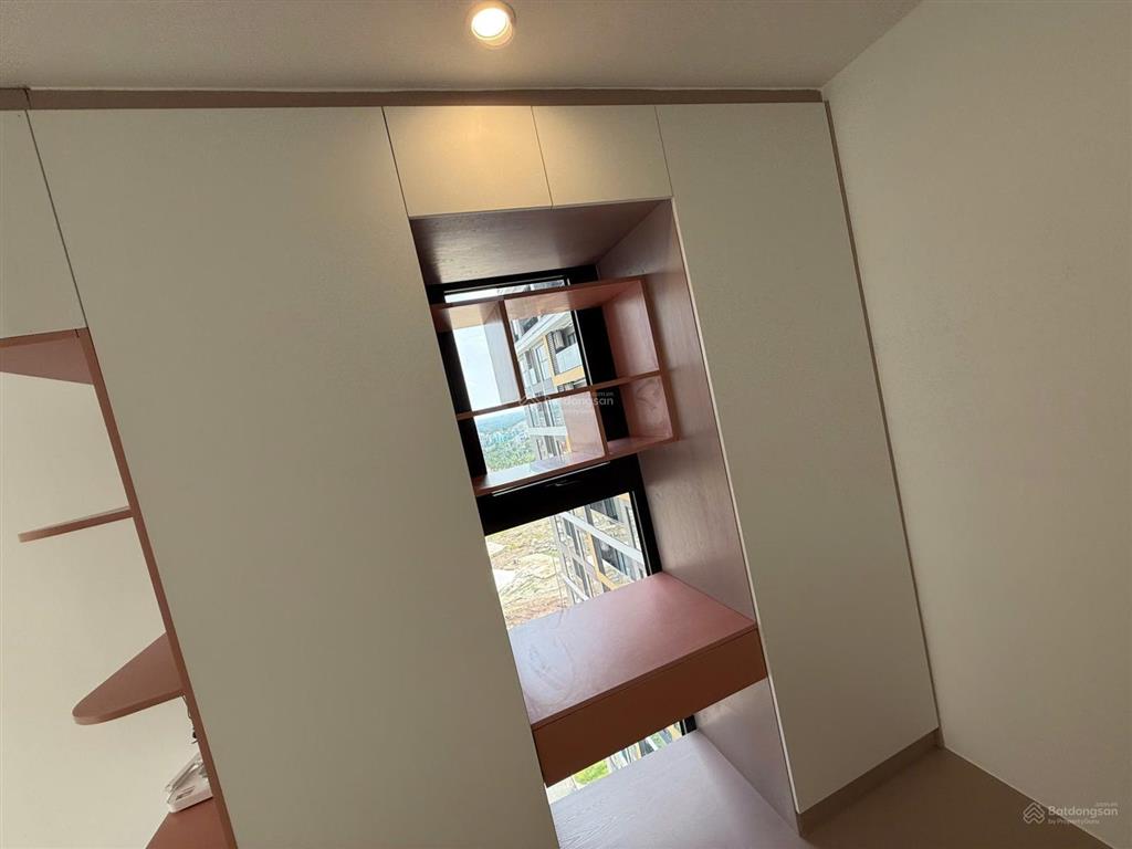 Chủ nhà cần bán gấp 2p beverly căn góc, full nội thất, chỉ 6tỷ.