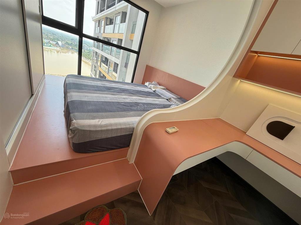 Chủ nhà cần bán gấp 2p beverly căn góc, full nội thất, chỉ 6tỷ.