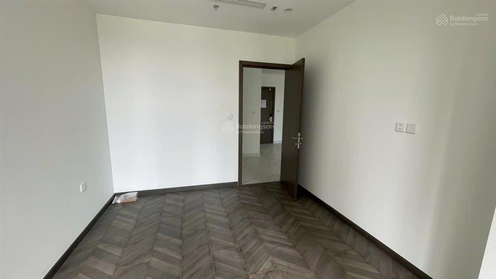 Chủ nhà bán gấp căn 1pn+ the beverly 3ty550, đông nam, view hồ bơi, công viên. thương lượng mạnh