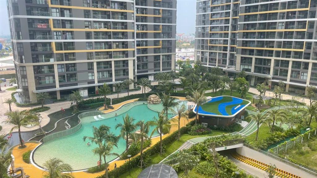 Chủ nhà bán gấp căn 1pn+ the beverly 3ty550, đông nam, view hồ bơi, công viên. thương lượng mạnh