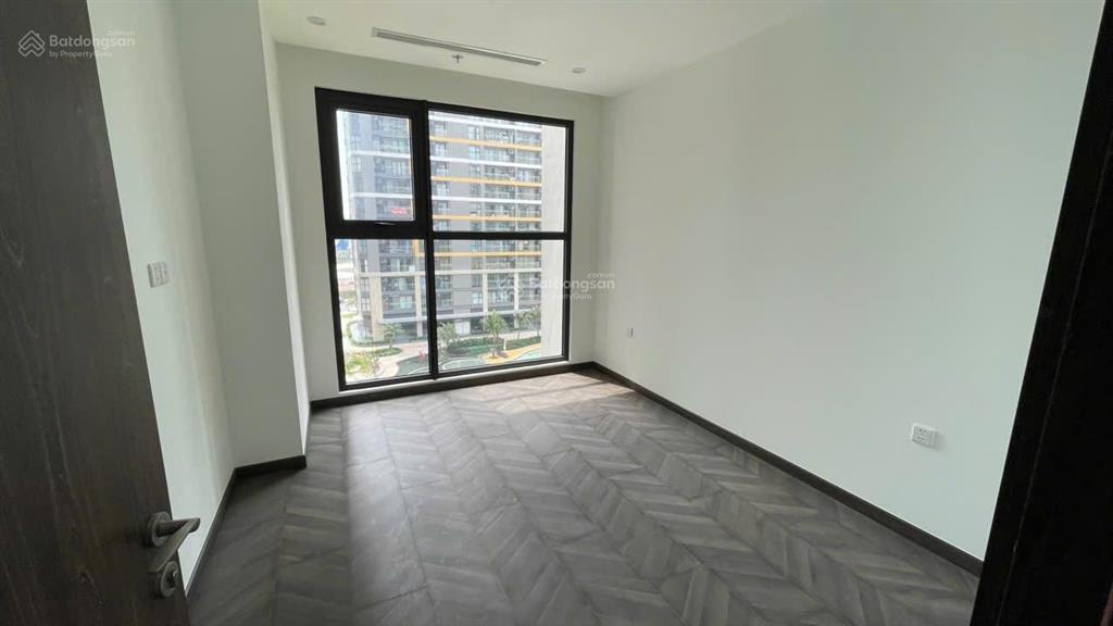 Chủ nhà bán gấp căn 1pn+ the beverly 3ty550, đông nam, view hồ bơi, công viên. thương lượng mạnh