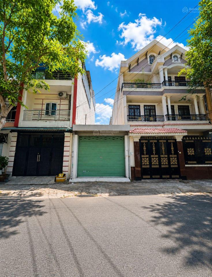 Bán nhà mặt tiền đỗ bí ngay khu họ lê vị trí kinh doanh đắc địa mở văn phòng công ty quận tân phú