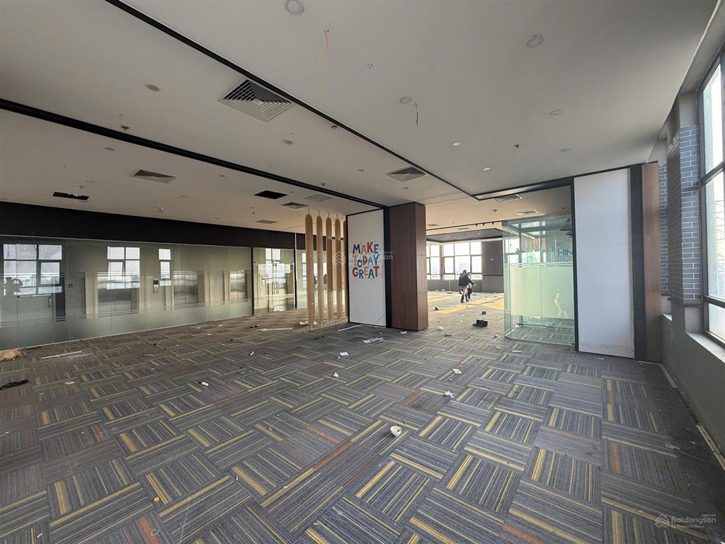 Bán sàn văn phòng sổ đỏ lâu dài ngay mặt đường tố hữu  vũ trọng khánh