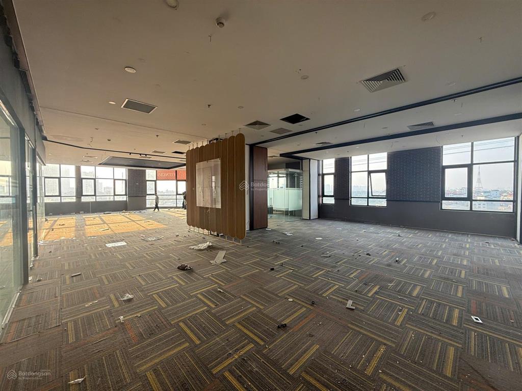 Bán sàn văn phòng sổ đỏ lâu dài ngay mặt đường tố hữu  vũ trọng khánh