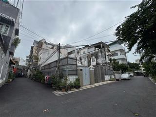 Bán lô đất góc 2 mặt tiền ngay trần não  11x15m, xd hầm 6 tầng mđ 92%  30 tỷ