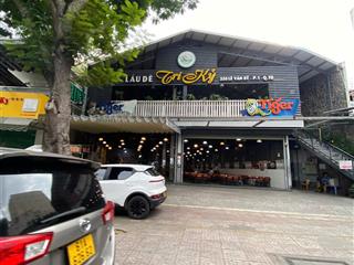 Bán nhà 2mt ngay bạch đằng  dt 10.5x25m, nhà 3 tầng, xd mới hầm 8 tầng  63 tỷ