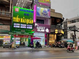 Giá đầu tư hiếm có! nhà mt nguyễn gia trí (d2) 4.5x20m, 5 tầng, hđt 90tr/th  chỉ 35 tỷ