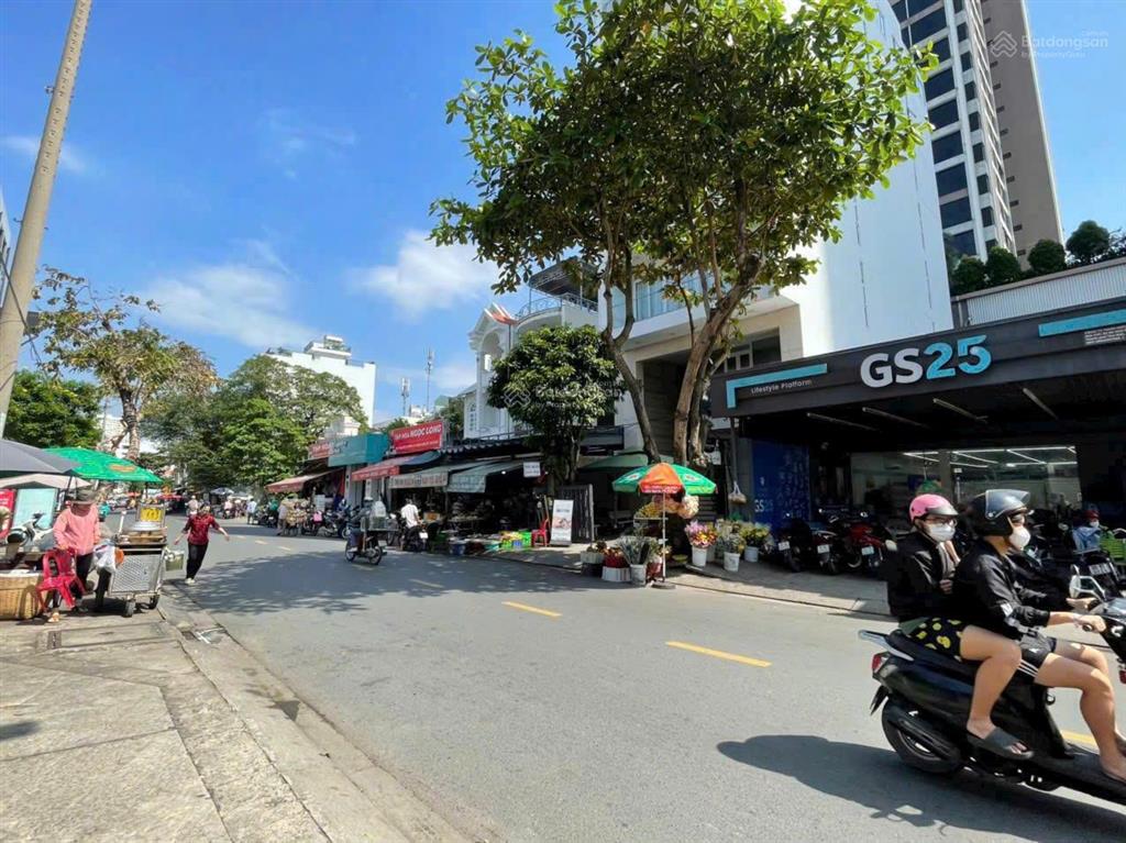 Khuôn xây cao góc 2mt quốc hương, thảo điền  8.5x25m, hđt 100tr/th, xd hầm 7 tầng  chỉ 65 tỷ