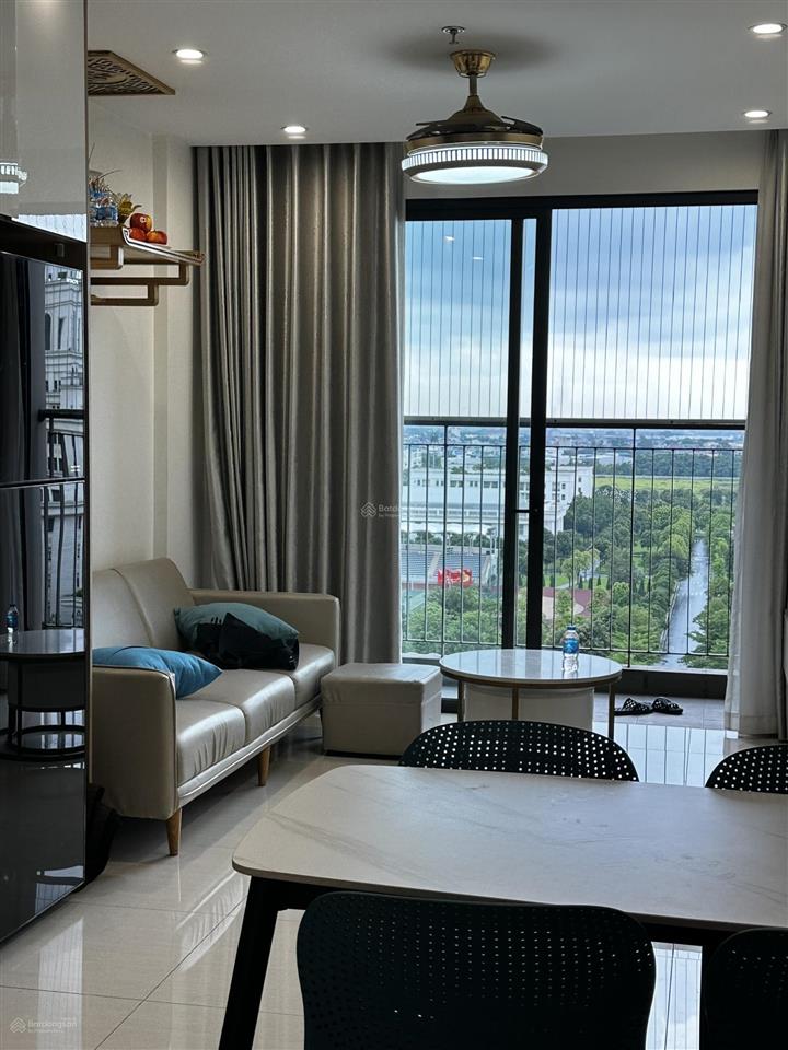 Cho thuê căn 3pn view vinuni, diện tích 75m², full nội thất đẹp, ở được luôn toà s215