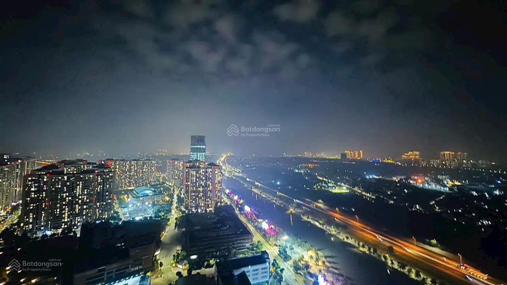Còn gì rẻ hơn! căn studio 36m zr1, view cực thoáng, hướng đông nam giá 2 tỷ 5 thu nét. sẵn sổ