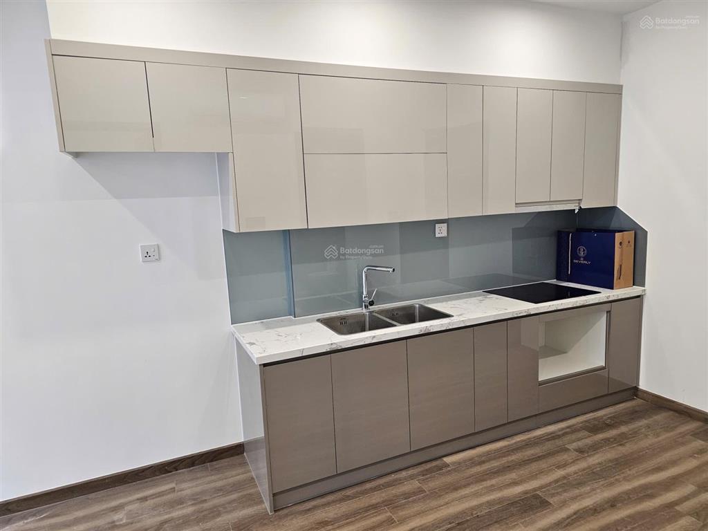 Bán căn 1n 43,2m2 be4 giá 2tỷ55 thu về. hướng ban công đông bắc, đã nhận nhà, ở, cho thuê được luôn