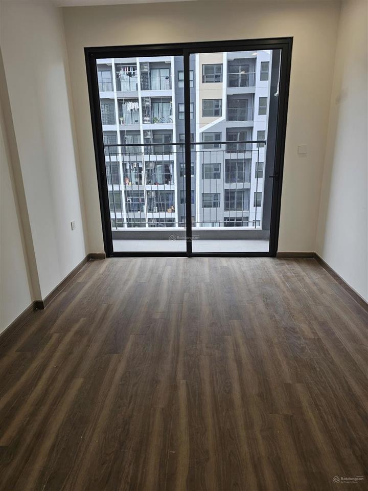 Bán căn 1n 43,2m2 be4 giá 2tỷ55 thu về. hướng ban công đông bắc, đã nhận nhà, ở, cho thuê được luôn