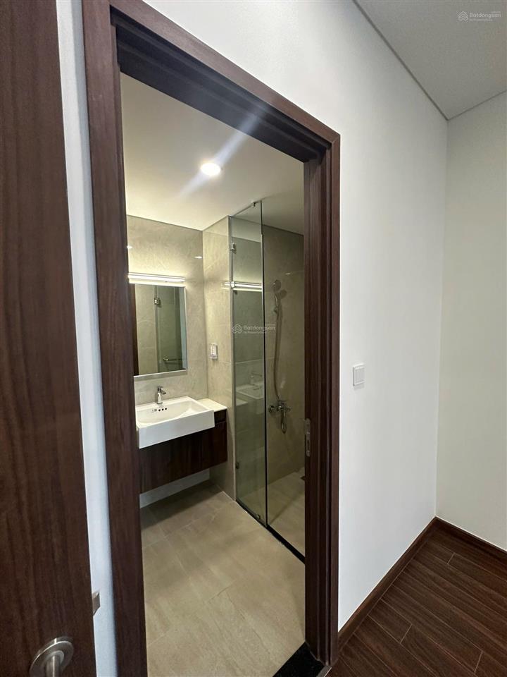 H1xx02 bán căn 2n 61m2 toà h1 giá 3,85 tỷ, hướng đông bắc view thoáng, biệt thự. nguyên bản
