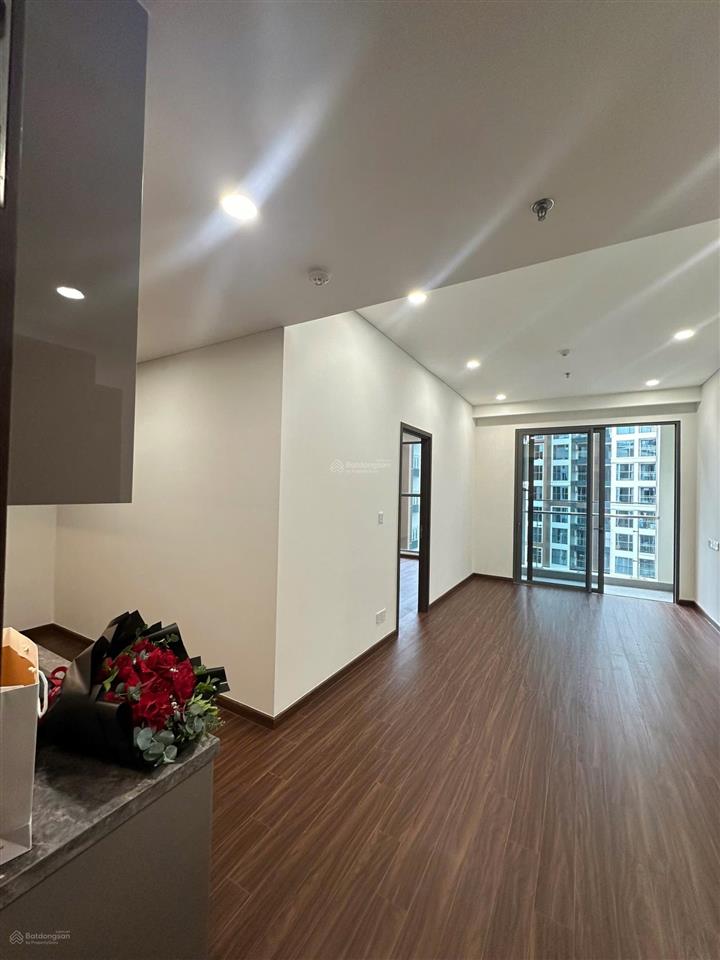 H1xx02 bán căn 2n 61m2 toà h1 giá 3,85 tỷ, hướng đông bắc view thoáng, biệt thự. nguyên bản