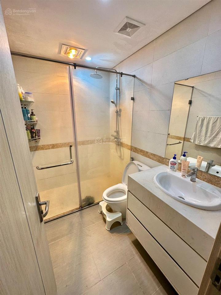 Bán căn 60m2, 2pn 2vs giá 4,8 tỷ tòa pcc1 triều khúc  thanh xuân