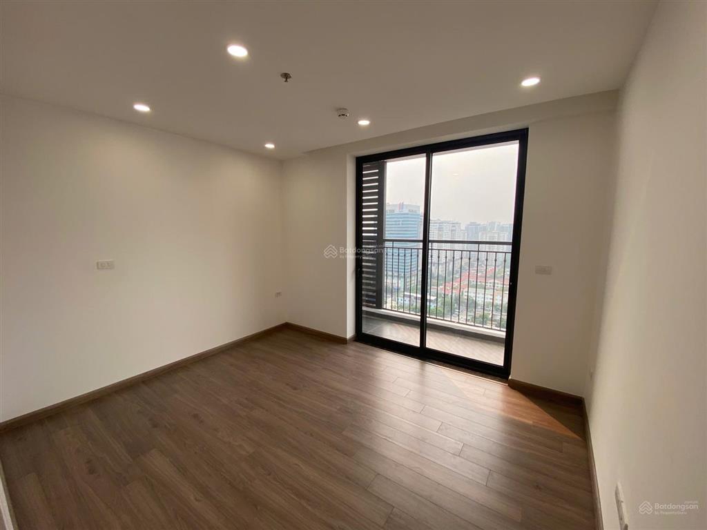 Bán căn 54m2 2pn giá 5,5 tỷ toà center point 110 cầu giấy