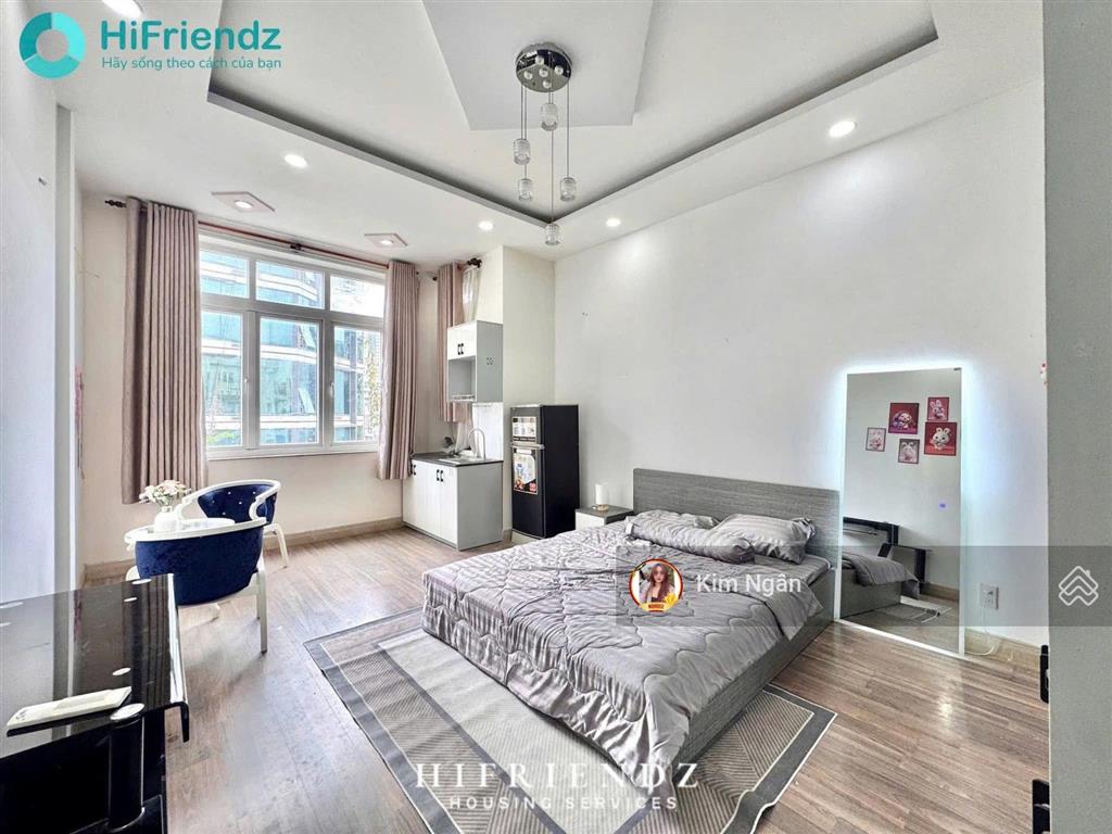 Studio cửa sổ lớn đón nắng  ngay ngã tư hàng xanh  bình thạnh