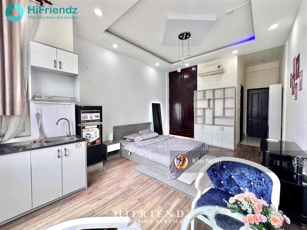 Studio cửa sổ lớn đón nắng  ngay ngã tư hàng xanh  bình thạnh