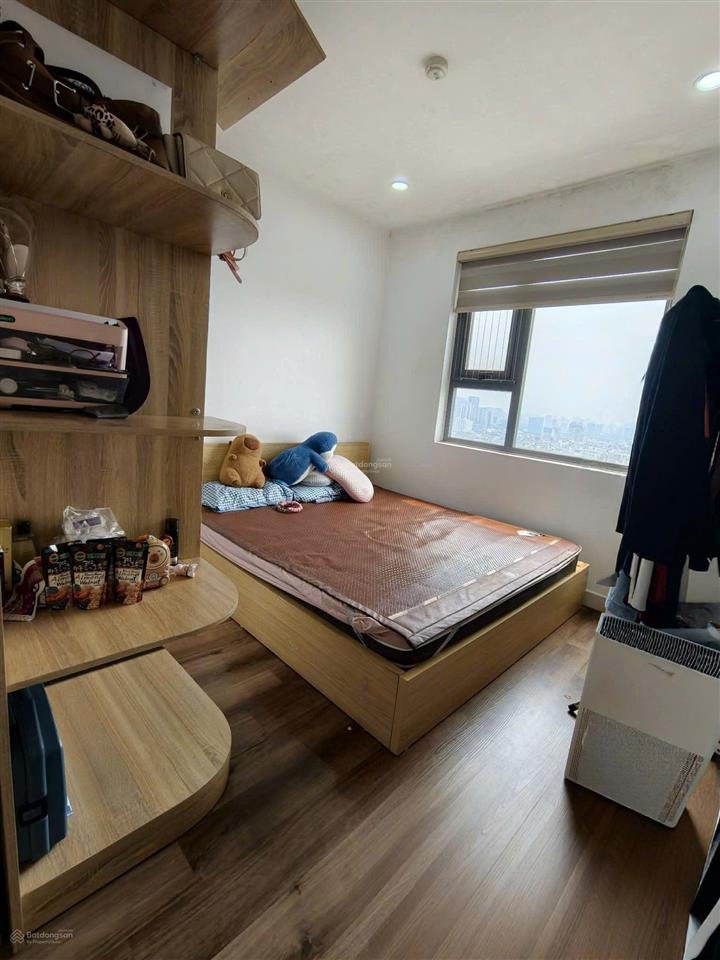 Chính chủ mình cần bán căn hộ ecohome 3 tòa n03. ban công hướng nam thoáng. xem bắn pháo hoa 5 điểm