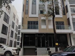 Bán nhà 2 mặt tiền ung văn khiêm, bình thạnh  10x25m  ctxd hầm + 7 tầng  hđt 170tr  giá 40 tỷ