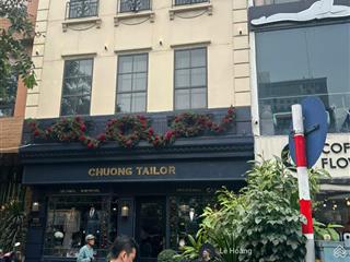 Bán nhà mặt tiền huỳnh văn bánh, p 17, phú nhuận  7x19m  5 tầng  hđt 85tr/tháng  giá 26 tỷ