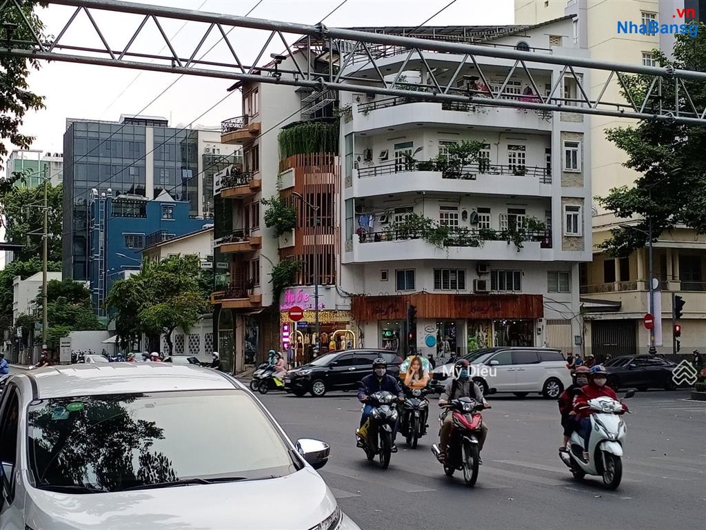 Bán nhà góc 2 mặt tiền nguyễn gia trí (d2) bình thạnh  9x20m  5 tầng  hđt 135tr/th  giá 44 tỷ