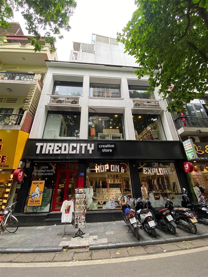 Bán nhà mặt tiền độc lập, p. tsn, tân phú  9x23m  4 tầng  hđt 120tr/tháng