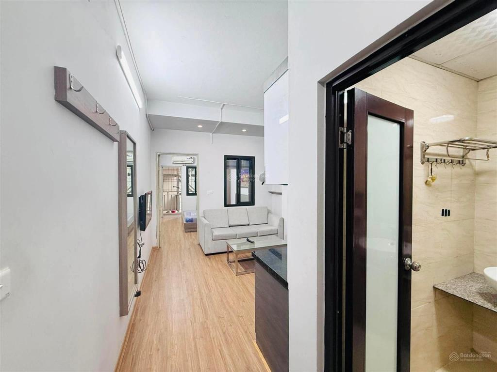 Chính chủ cho thuê căn hộ 1n1k 40m2 full nội thất tại 165 dương quảng hàm, cầu giấy