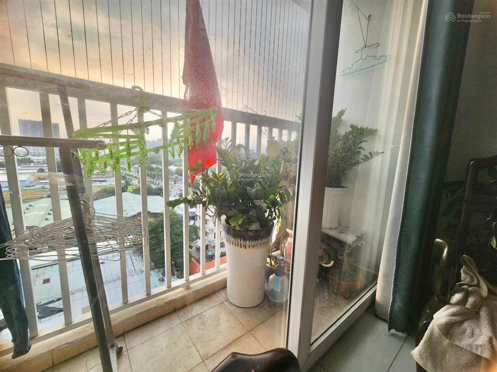 Bán gấp căn hộ chung cư tara risedeince đường tạ quang bửu 81m², 2pn, shr, chỉ 4.6 tỷ.
vdq8.1.9.2a