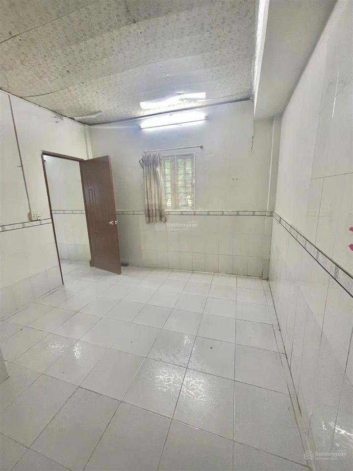 Bán gấp nhà ở ngay mễ cốc, hẻm thông thống thẳng 1 trục, diện tích lớn 51m2, chỉ nhỉnh 3 tỷ