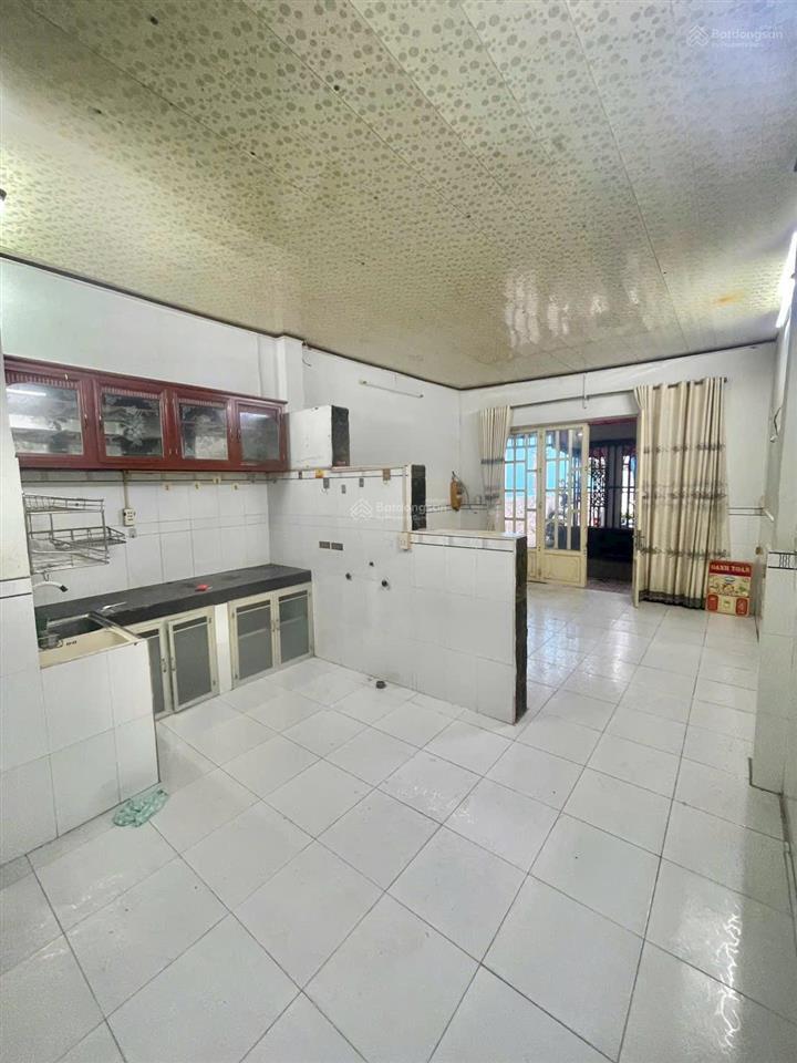 Bán gấp nhà ở ngay mễ cốc, hẻm thông thống thẳng 1 trục, diện tích lớn 51m2, chỉ nhỉnh 3 tỷ