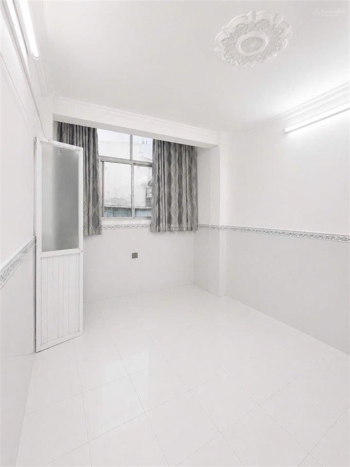 Bán gấp nhà đẹp ở ngay phan văn trị cách mặt tiền 10m, 3 pn, shr, chỉ 4.58 tỷ. vdq8.8.783
