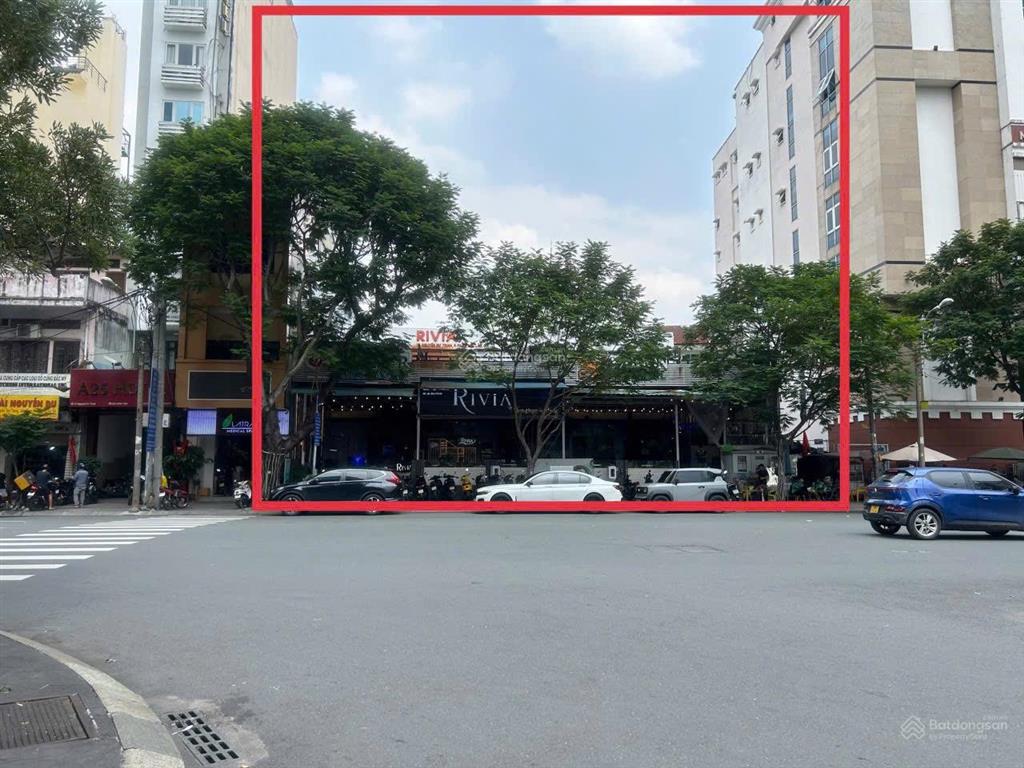 Bán nhà mặt tiền 18 nguyễn cư trinh, q1, bề ngang 24m, ngay khách sạn 5* pullman, chợ bến thành