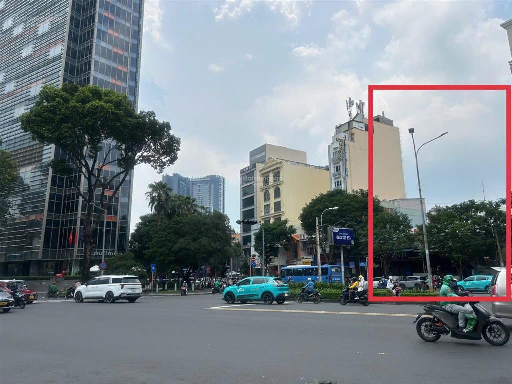 Bán nhà mặt tiền 18 nguyễn cư trinh, q1, bề ngang 24m, ngay khách sạn 5* pullman, chợ bến thành