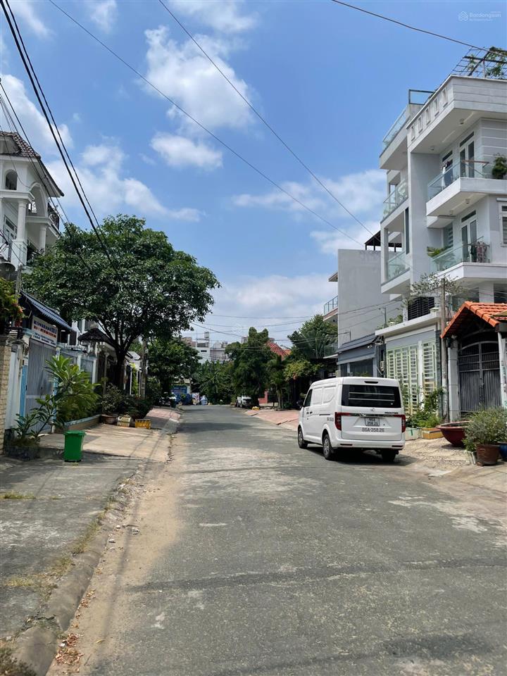 Bán lô đất cực đẹp 6m x 20m gần bên gigamall hiệp bình chánh, cách đường phạm văn đồng 100m