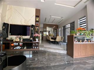 Bán gấp biệt thự mới gần bên công viên, đường đặng thùy trâm, dt 10m * 20m, trệt, 2 lầu, áp mái