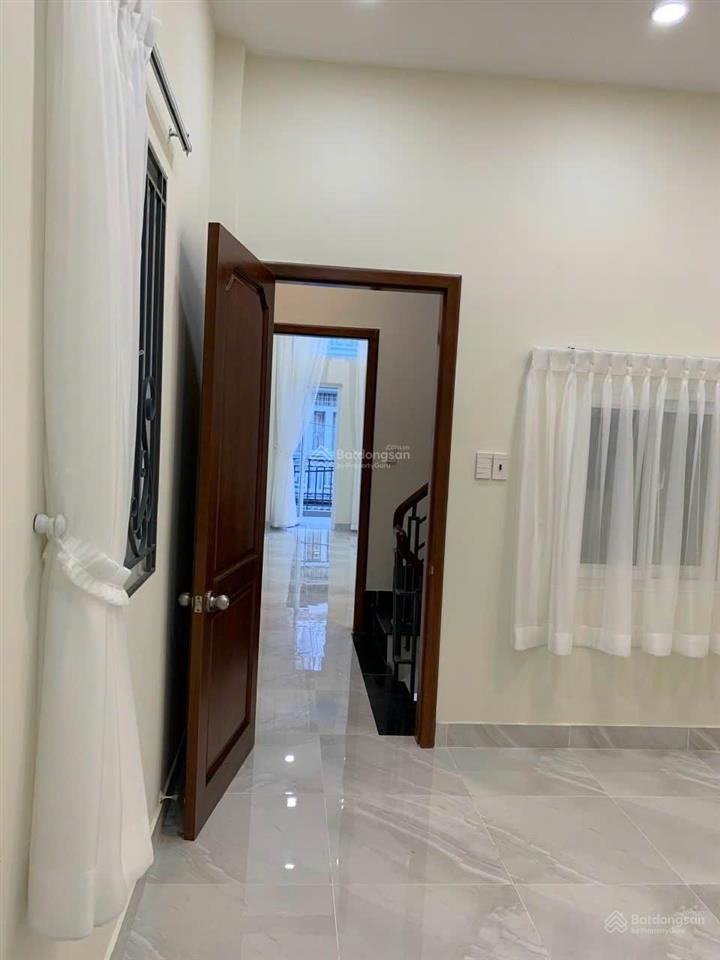 Bán gấp nhà đẹp đặng thùy trâm, bình thạnh, 3 tầng, 4 pn, đi bộ 200m tới trường đh văn lang cs3