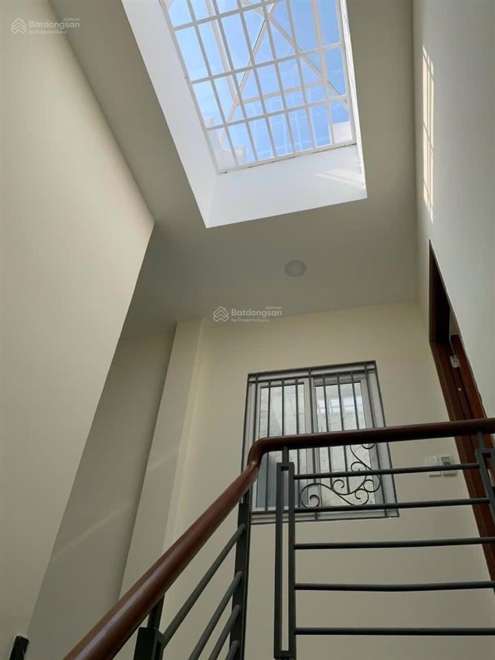 Bán gấp nhà đẹp đặng thùy trâm, bình thạnh, 3 tầng, 4 pn, đi bộ 200m tới trường đh văn lang cs3