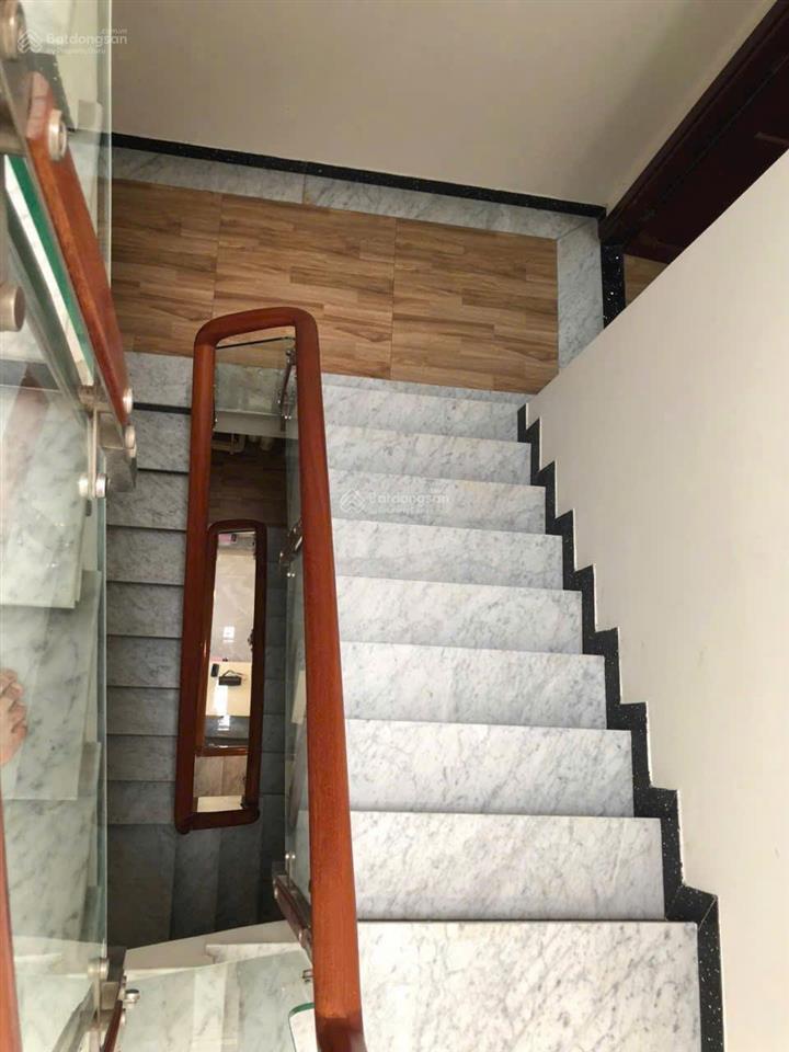 Cho thuê nhà 3 tầng, đường nhựa rộng 12m, đặng thùy trâm, bình thạnh, dt 4m x 20m, cách mt 60m
