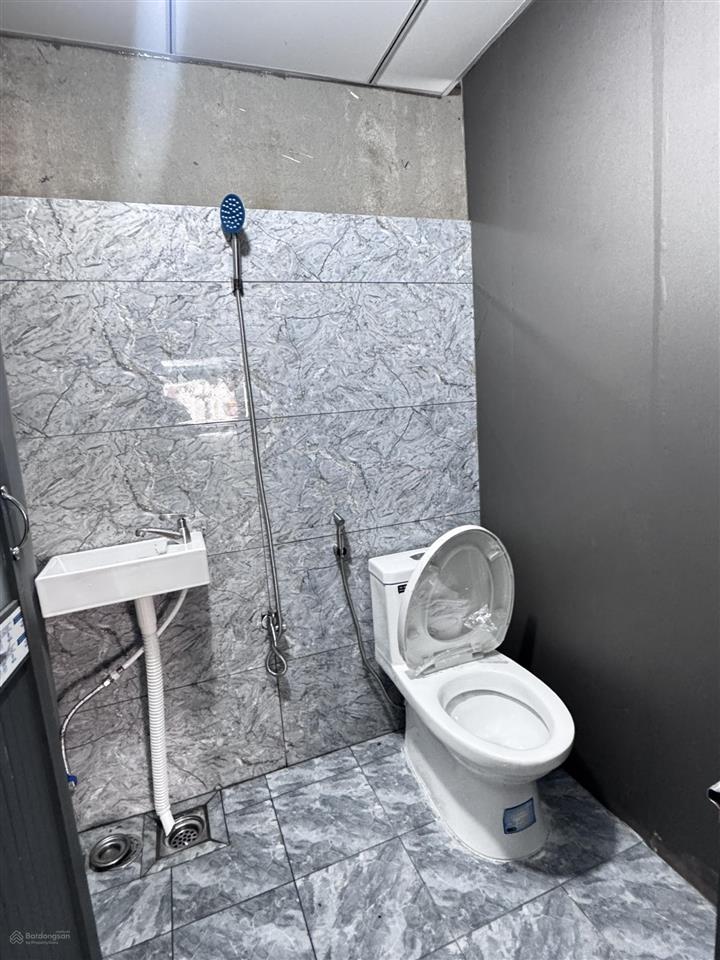 Cho thuê kho 220m2 đường nhựa rộng 12m, đường đặng thùy trâm, phường 13, quận bình thạnh