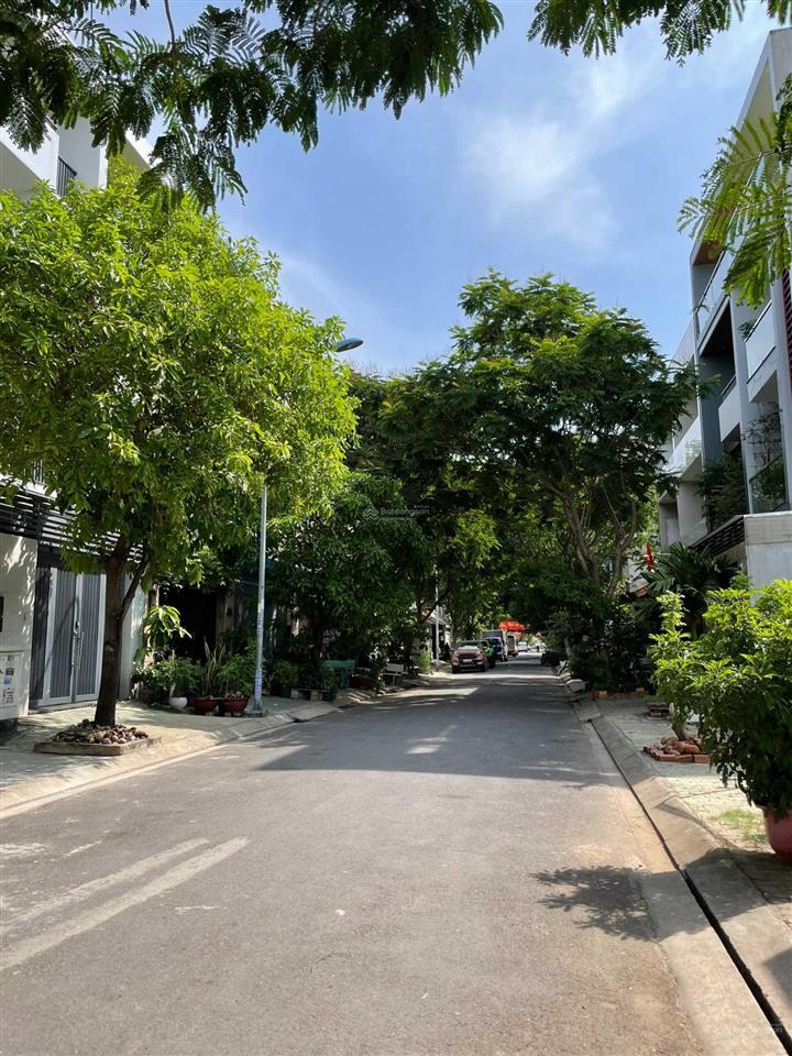 Cho thuê nhà 3 tầng, đường nhựa rộng 12m, đặng thùy trâm, bình thạnh, dt 4m x 20m, cách mt 60m