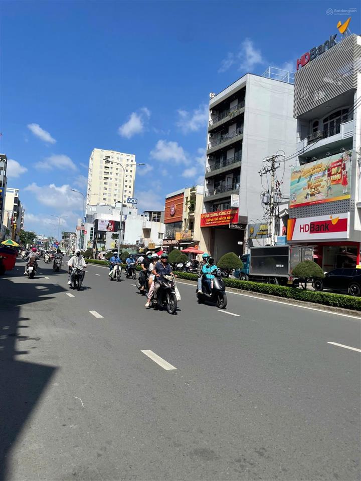 Cho thuê nhà 3 lầu, mặt tiền đường xô viết nghệ tĩnh, bình thạnh, đoạn 2 chiều