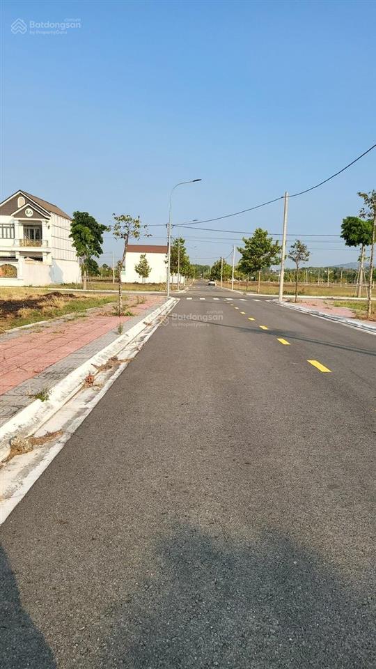 Chính chủ bán gấp lô đất 7x21 full thổ, hướng đông nam.