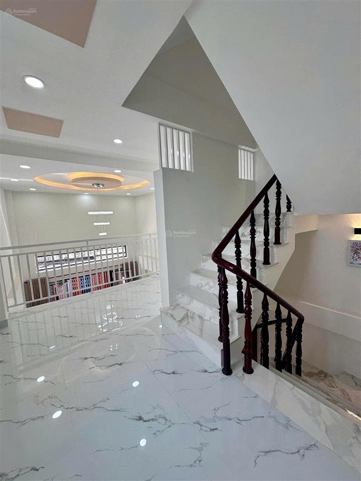 Bán nhà 44m2 mai hắc đế 3 pn 3 wc 4 tầng sân thượng nhà mới vào ở ngay