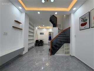 Bán nhà mới vào ở ngay, phạm hùng giáp q 5 cầu nguyễn tri phương 3pn 3 wc 3 tầng chỉ 5,78 tỷ