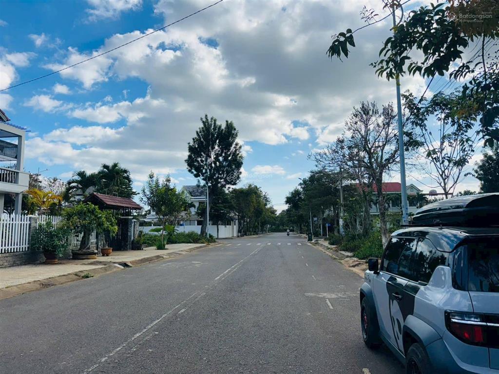 Bán đất đường tôn thất thuyết khu lô 90 mr chí thiện bđs